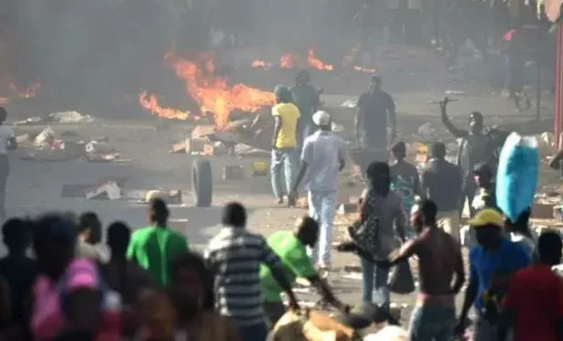 Guerra de bandas paraliza a Puerto Príncipe