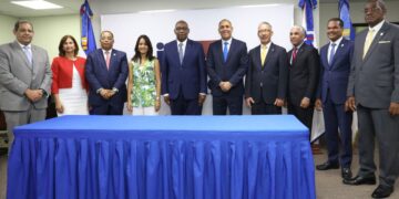 INDOTEL y la UASD firman acuerdo que beneficia a cuatro provincias