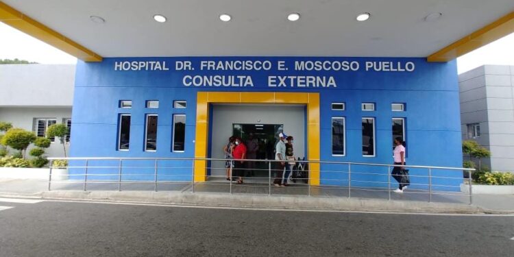 Especialista del Moscoso Puello llama a no descuidar tratamiento hepatitis