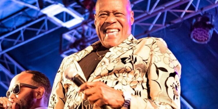 Hoy se cumple un año de la muerte del maestro Johnny Ventura