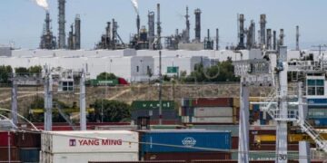 El FMI dibuja un escenario global muy adverso y no descarta caer en recesión