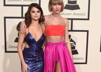 Selena Gómez celebra sus 30 años junto a Taylor Swift