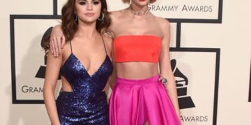 Selena Gómez celebra sus 30 años junto a Taylor Swift