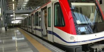 Falla en un vagón del metro provoca humareda