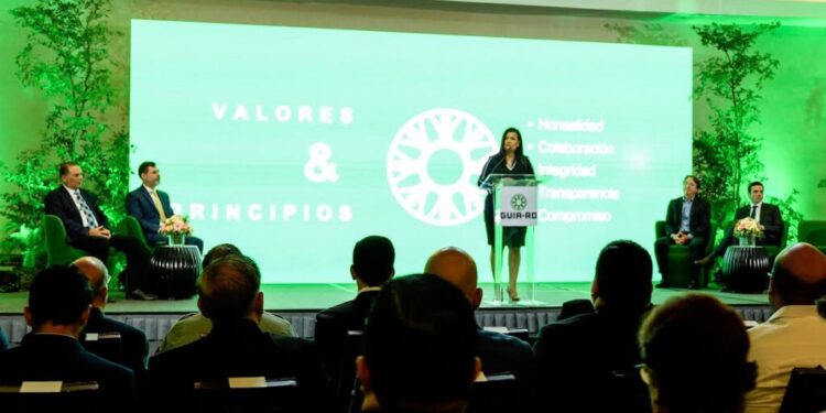 Destacan sector automotriz es el mayor contribuyente aduanal con aportes por RD$25,880 MM