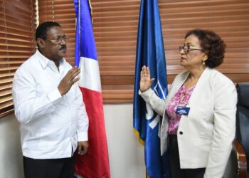 Juramentan doctora María Germán como nueva directora Hospital Francisco Moscoso Puello