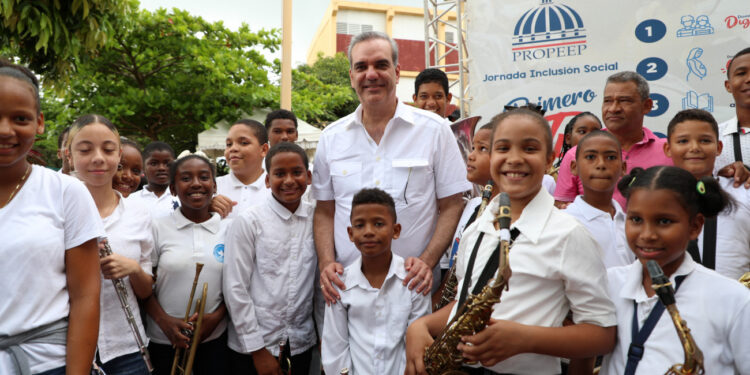 Presidente Abinader agotará agenda de trabajo en Santo Domingo y el Distrito Nacional este sábado