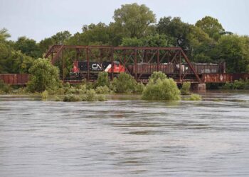 Biden declara emergencia en Misisipi por la falta de acceso a agua potable