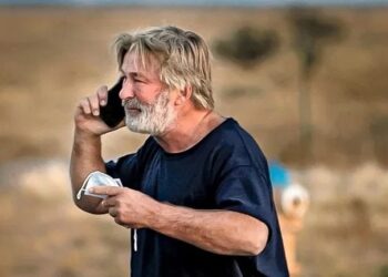 El FBI concluye la investigación: Alec Baldwin apretó el gatillo del arma que mató a Halyna Hutchins