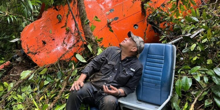 Político panameño pide auxilio luego de que su helicóptero se estrellara