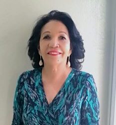 Brunilda Contreras dictará conferencia sobre cuentos de hadas