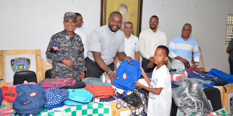 Sacerdotes, dirigentes deportivos y comunitarios respaldan  “Plan Deportivo y Recreativo Barrial"