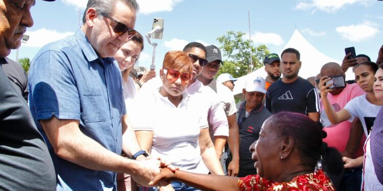 El Gobierno impacta más de 3 mil personas en barrio Capotillo con servicios y ayudas del programa “Primero Tú”