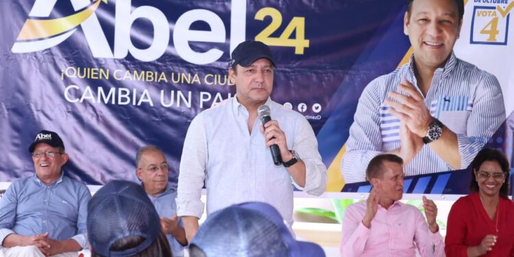 Abel Martínez: Junto al PRM se van los nacionales haitianos con estatus ilegal en nuestro territorio