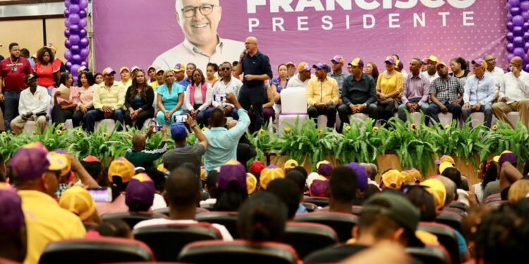 Francisco Domínguez Brito: “El hambre no tiene banderas ni colores”