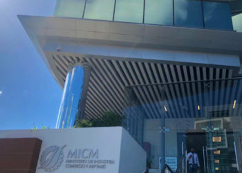 Gobierno mantiene subsidio a combustibles con 500 millones de pesos  