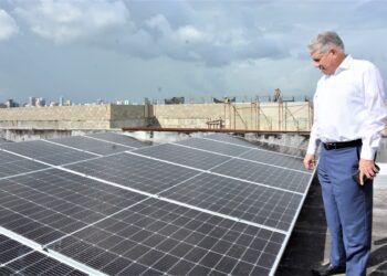 El Senado de la República transforma su matriz eléctrica con más de 700 paneles solares