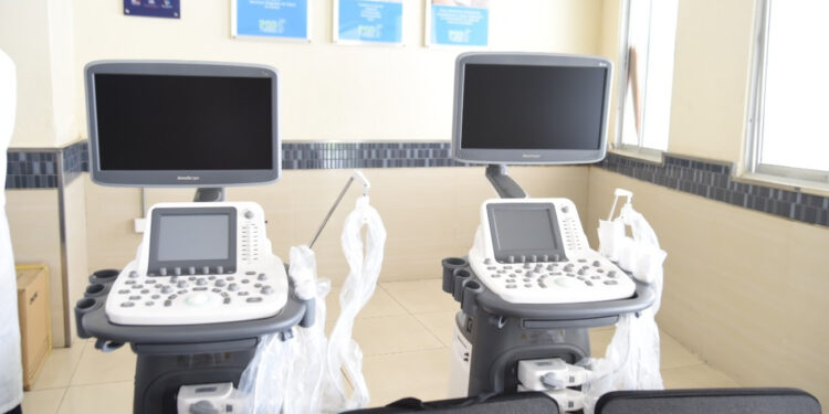 SNS entrega dos ecocardiógrafos al hospital Salvador Gautier