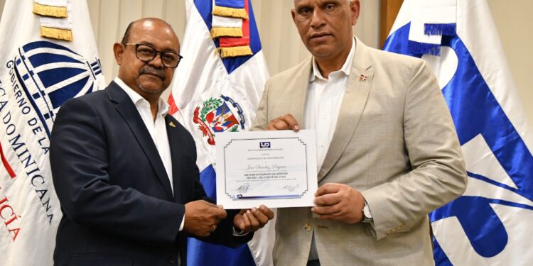 Interior y Policía capacita servidores para frenar soborno y aumentar confianza de ciudadanía