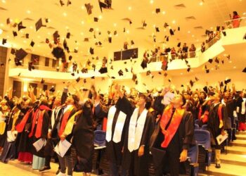 Instituto Policía de Educación celebra el acto de investidura de la XXVII promoción de 218 bachilleres