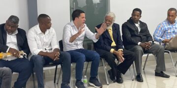 Fenatrano y Fenatrapego realizan visita de cortesía a nuevo director del Intrant, Hugo Beras