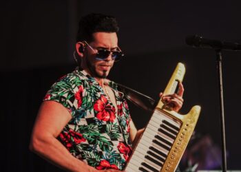 Joel Insuperable llega desde EEUU con su bachata “No voy a llorar”