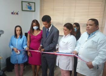 Hospital Robert Reid Cabral pone a funcionar sala lectura digital de imágenes en radiología