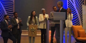 Grupo Urus realiza seminario sobre litiasis renal liderado por dos expertos