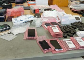 DGA decomisa millonario contrabando de mercancías en el aeropuerto de Punta Cana