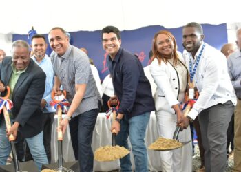 Director ejecutivo del INAPA deja iniciados trabajos de ampliación de redes distribución del acueducto de Consuelo, San Pedro de Macorís