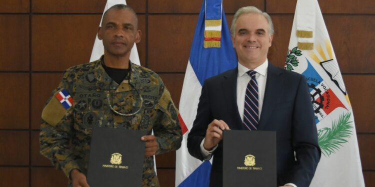 Las Escuelas Vocacionales y el Ministerio de Trabajo firman convenio de colaboración para beneficiar jóvenes del país