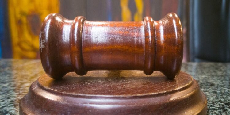 SCJ establece que la falta de firma en contrato cuota litis no conlleva la nulidad de querella con constitución en actor civil