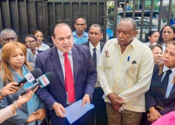 Colegio de Abogados emplazó al CNSS a dar cobertura a profesionales independientes