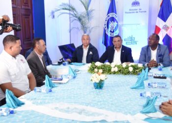 UTECT y CODIA socializan acuerdo para integrar más agrimensores al Plan Nacional de Titulación de Terrenos del Estado