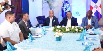 UTECT y CODIA socializan acuerdo para integrar más agrimensores al Plan Nacional de Titulación de Terrenos del Estado