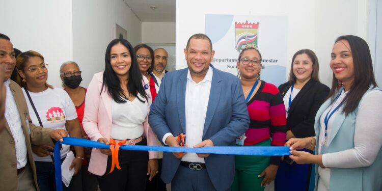 Alcalde Carlos Guzmán habilita primer departamento en el país para atender salud mental de empleados