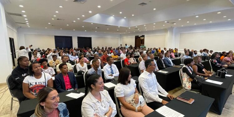 Camino Nuevo: “Vinimos a respaldar a esos jóvenes sin oportunidades y que apuestan a los valores”