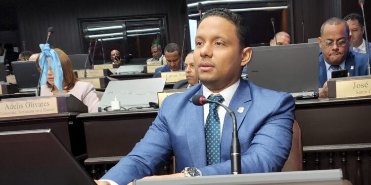 Diputado Elías Matos  sobre casos de corrupción: “Exfuncionarios y actuales que se equivoquen hay que darle duro”