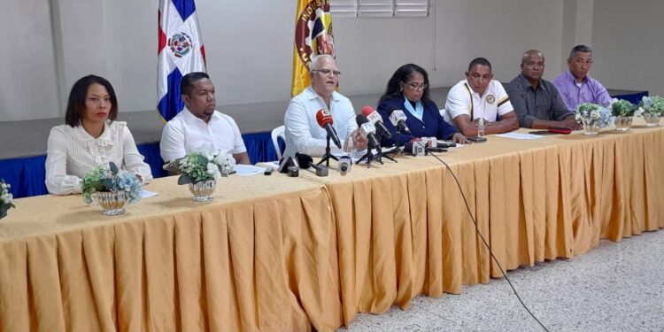 Importadora de pollo le adjudican RD$99 MM en pan y galletas para desayuno escolar en INABIE