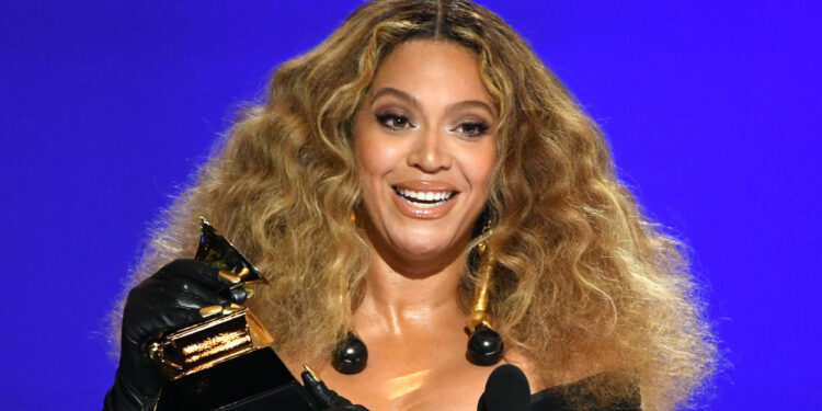 Beyoncé eliminará palabras ofensivas de nueva canción