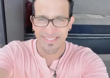 Hallan muerto al merenguero dominicano Gaby Lantigua en un ascensor