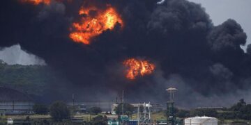 Cuba decreta duelo oficial por los fallecidos en grave incendio industrial