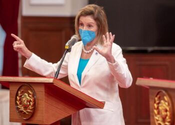 China sanciona a Pelosi y a su familia por "socavar la soberanía china"