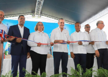 Presidente Abinader inaugura obras en Quita Sueño y Piedra Blanca