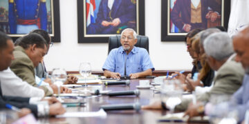 El MINERD instala comisión que revisará la Ley General de Educación