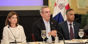 Gobierno hereda deuda de planteles escolares por más RD 3,000 millones