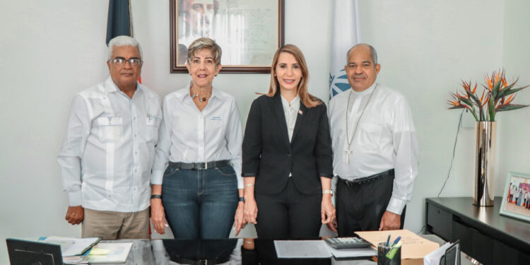 Bienes Nacionales  y CEA conforman comité para seguimiento a recuperación de terrenos del Estado en Puerto Plata