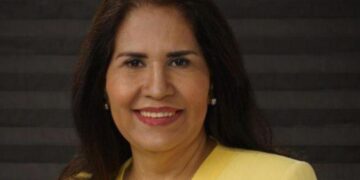 Maritza llama a la población a no descuidarse del huracán Fiona; subraya el peligro no ha pasado