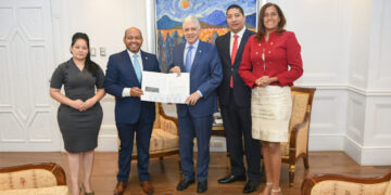 Poder Ejecutivo deposita ante el Senado proyecto de Ley General de Facturación Electrónica