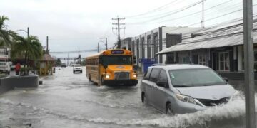 El huracán Fiona ascendió a categoría 4 y amenaza con llegar a las islas Bermudas este jueves